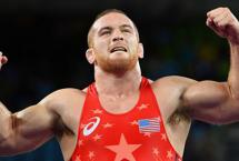 ОЛИМПИЙСКИЙ ЧЕМПИОН ГОТОВ ПОДГОТОВИТЬ МАКГРЕГОРА К БОЮ С ХАБИБОМ